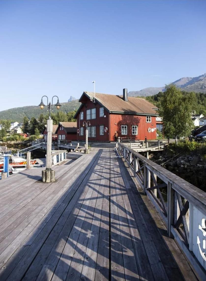 Koselig Leilighet I Narvik Sentrum 5 Soveplasser Gratis Parkering Og Gratis Internett Extérieur photo
