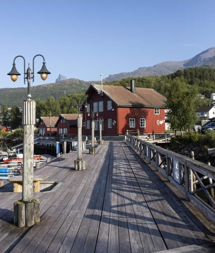 Koselig Leilighet I Narvik Sentrum 5 Soveplasser Gratis Parkering Og Gratis Internett Extérieur photo